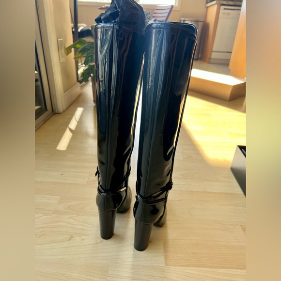AUTHENTIC Saint Laurent Knee-High Vernice Grupy Boots in Color Nero, size 36+ - Picture 8 of 11
